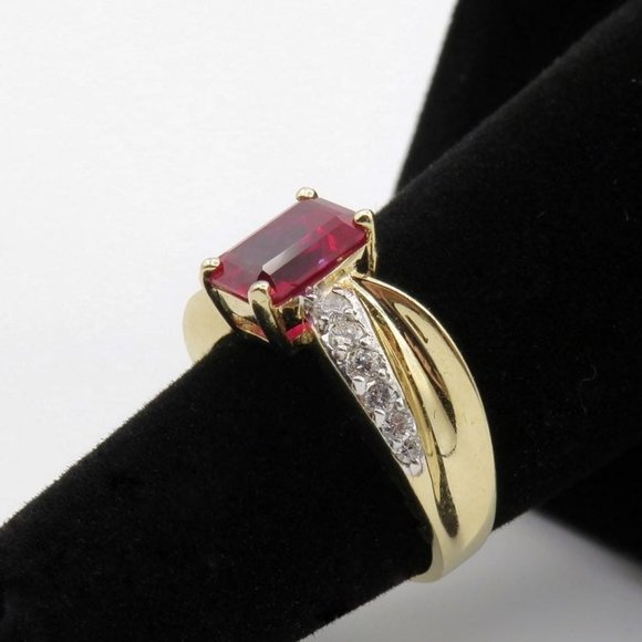 Vintage 14k Gold Ruby & Diamond Accent Ring Marked Exquisite Size 6 - Picture 4 of 12